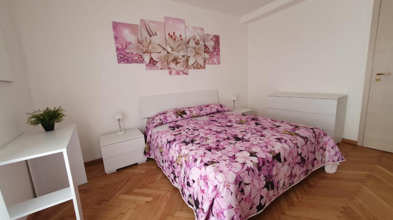 Lorenzo'S Apartament อาออสตา ภายนอก รูปภาพ