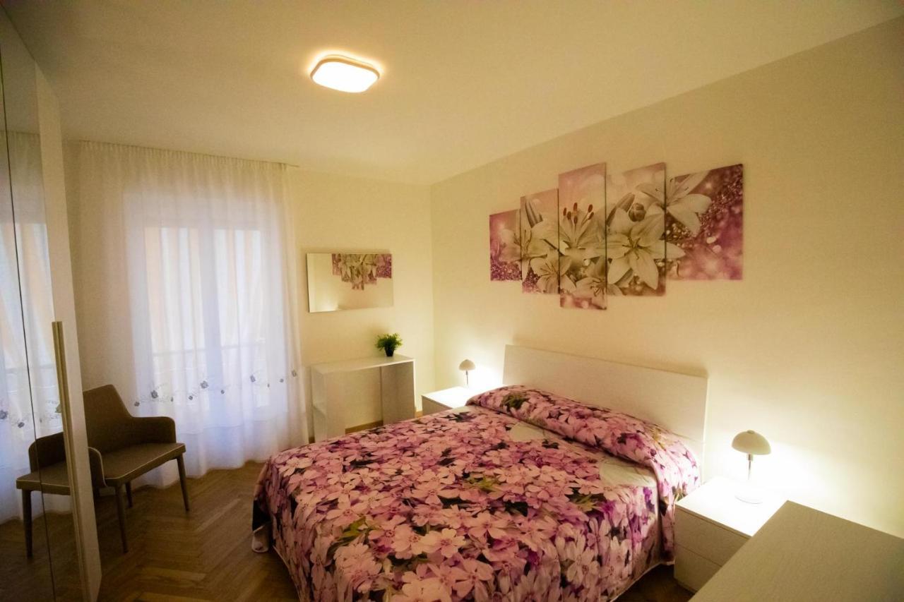 Lorenzo'S Apartament อาออสตา ภายนอก รูปภาพ
