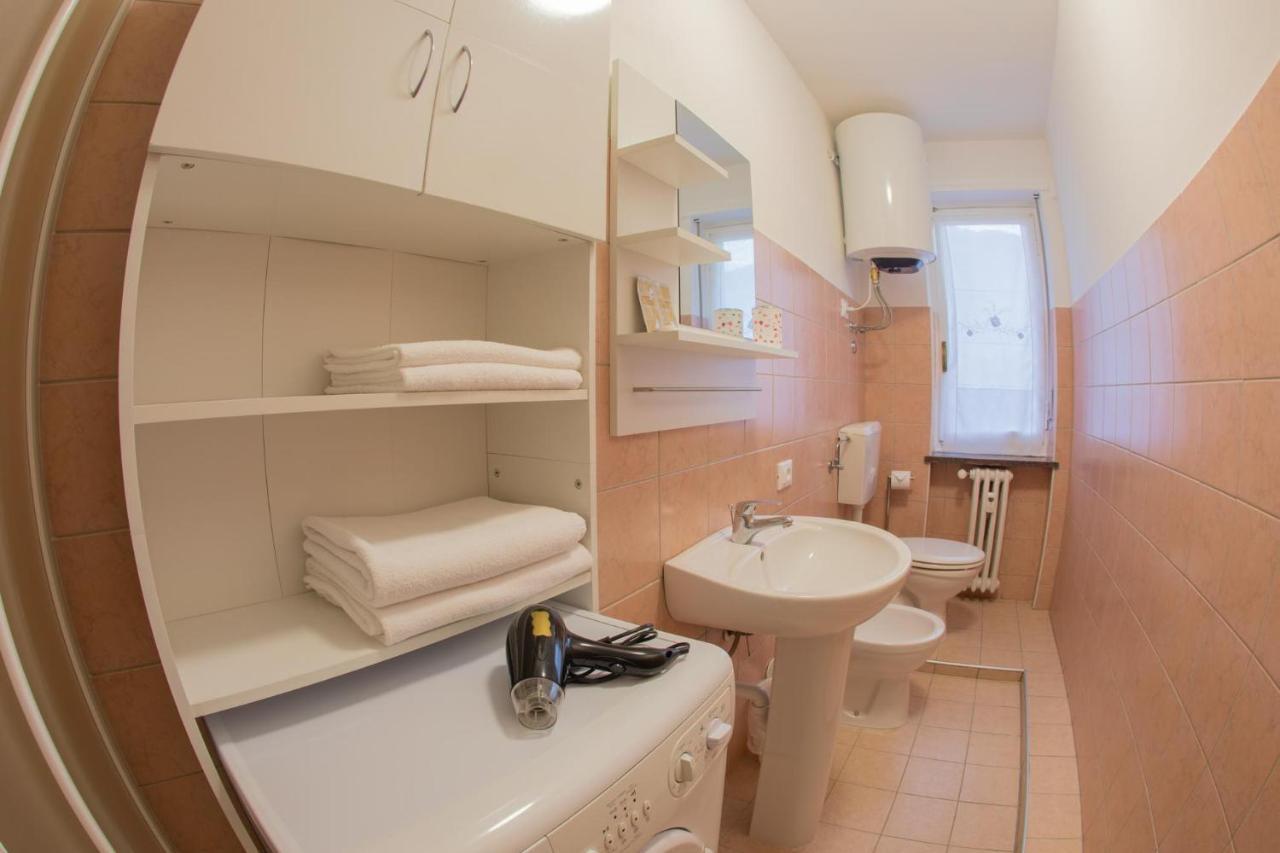 Lorenzo'S Apartament อาออสตา ภายนอก รูปภาพ