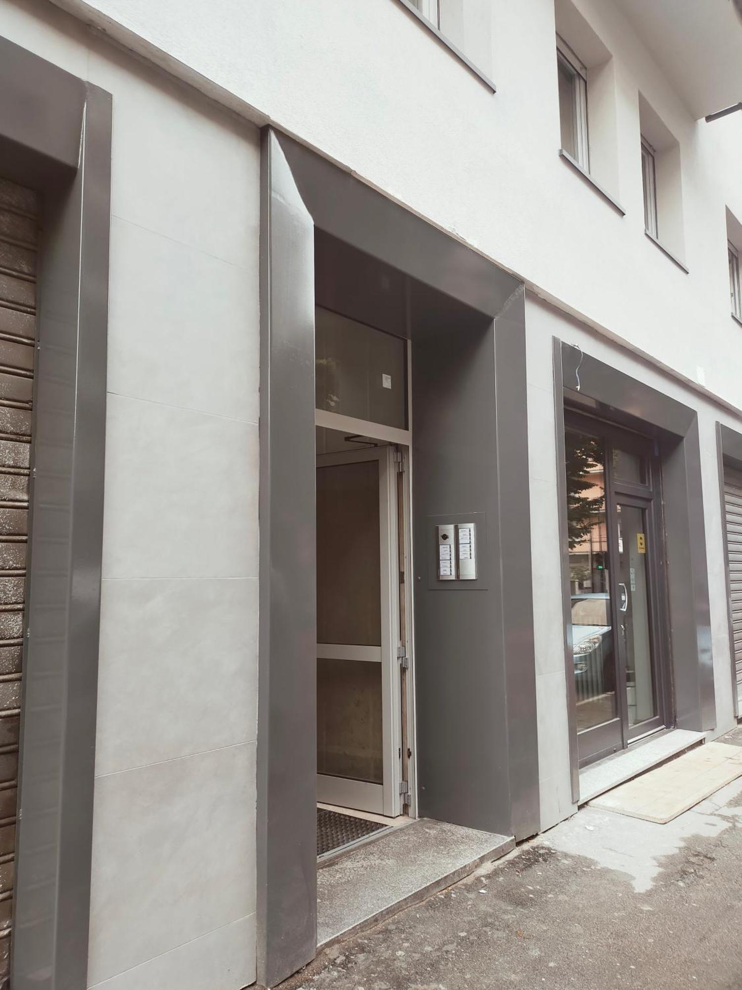 Lorenzo'S Apartament อาออสตา ภายนอก รูปภาพ